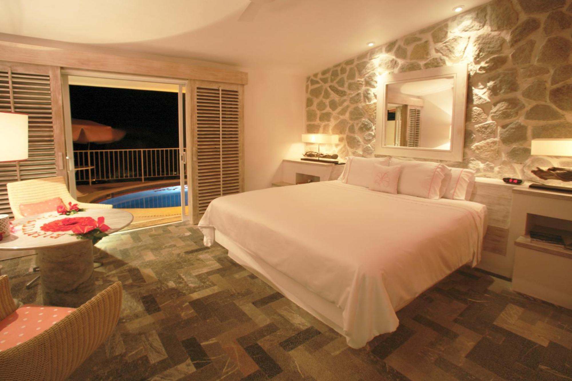 Petite Maison avec Piscine Privée et Lit King-Size
